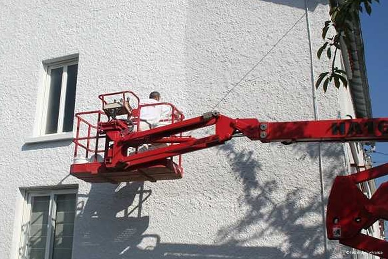 Revêtement semi-épais D3 de protection et la coloration des murs en crépis